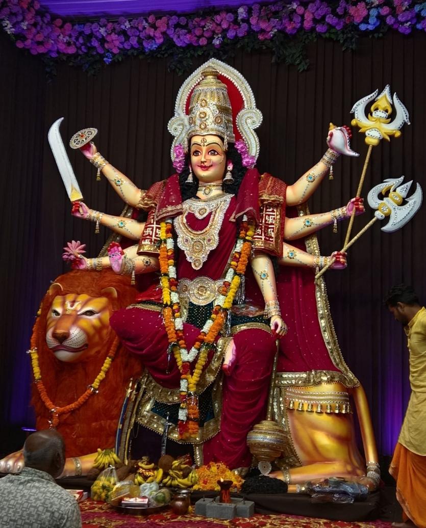 Shardiya Navratri 2024: रायपुर में विराजित माँ दुर्गा की एक झलक: Jai Durga Maa: Durga Devi: Maa Durga, 